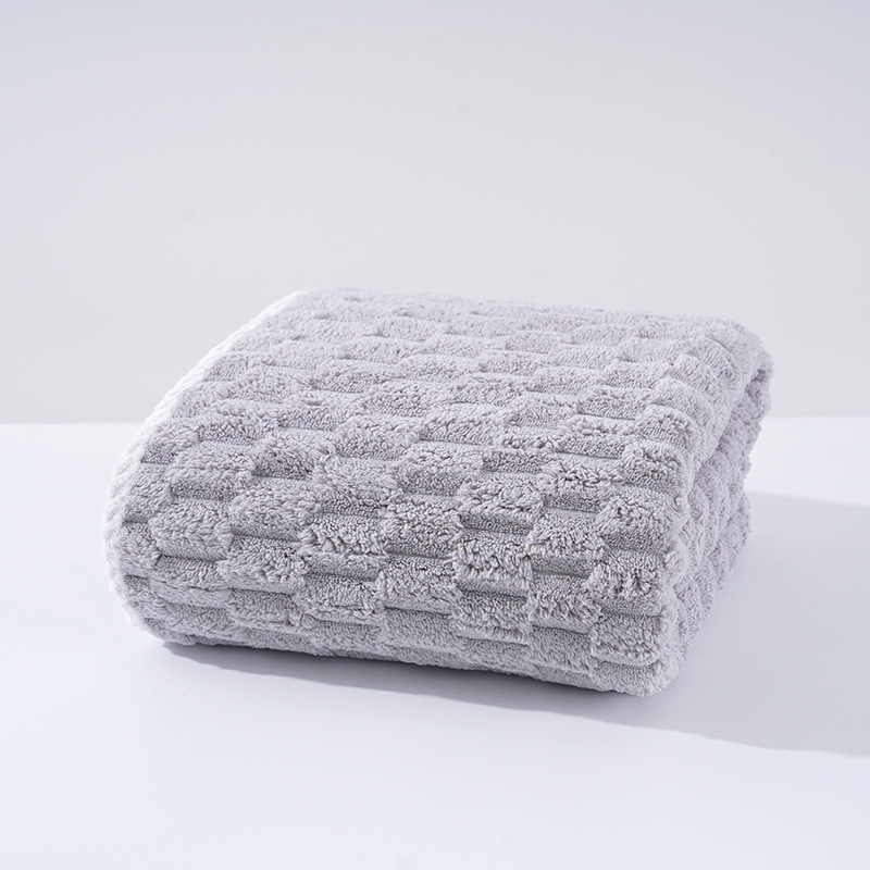 Veido rankšluostis iš koralų fliso – storintas, 80–100 g, paprastas audinys, 8020 poliesteris, odai draugiškas