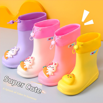 Bērnu lietuss zābaki ar karikatūras rakstu, PVC augšdaļa, universālas, vecums 4–6 gadi, zems papēdis 1–3 cm, vidēja zābaku garuma