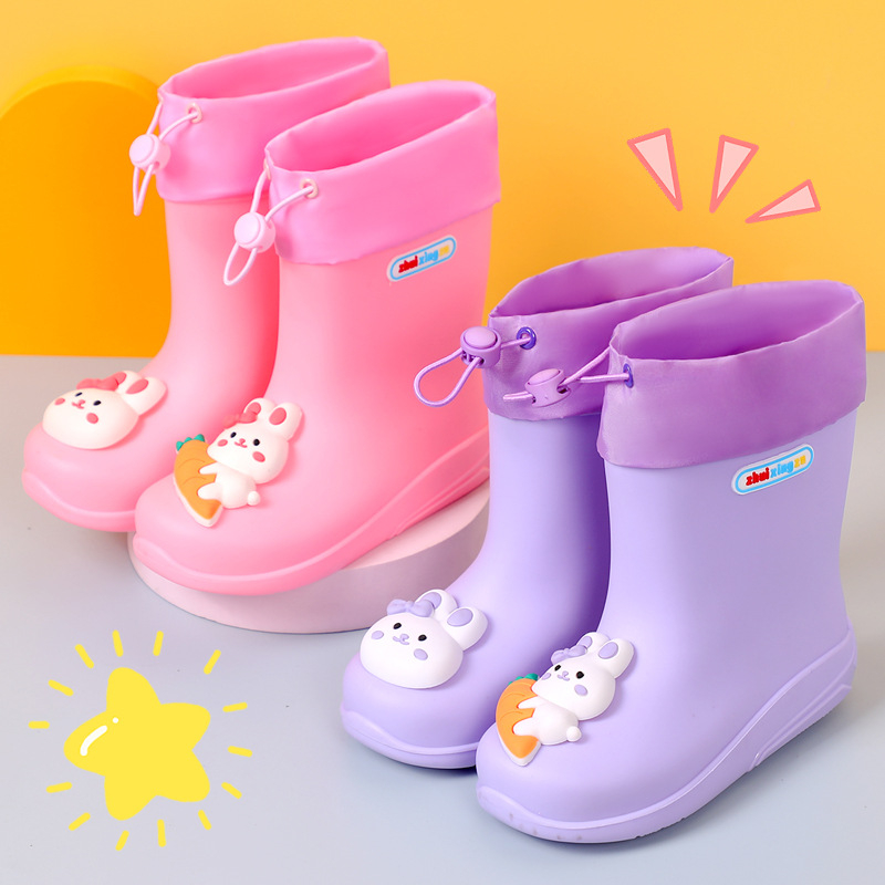 Bērnu lietuss zābaki ar karikatūras rakstu, PVC augšdaļa, universālas, vecums 4–6 gadi, zems papēdis 1–3 cm, vidēja zābaku garuma