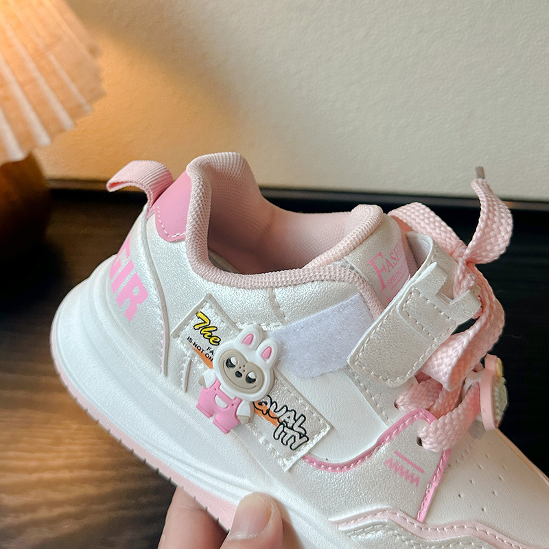 Meitenēm paredzēti sporta apavi ar Velcro aizdari, PU augšdaļa, gumijas zole, pretslīdoši un noturīgi, ikdienas apavi ar karikatūras rakstu pavasarim un rudenim