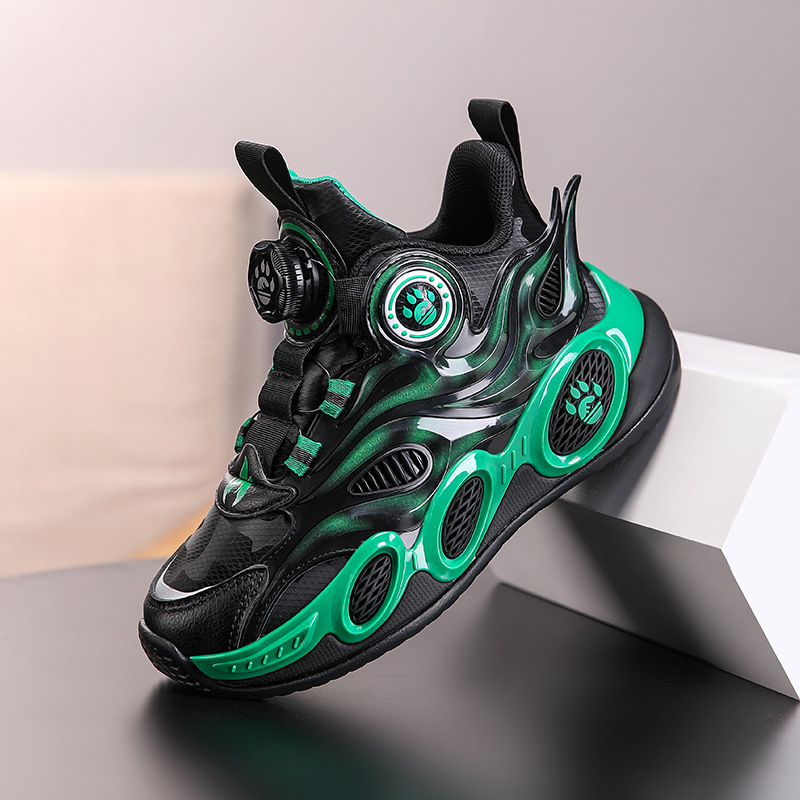 Fiúknak kosárlabda cipő — felsőrész szintetikus bőrből, EVA talp, vízálló, csúszásálló, rajzfilm mintával, 4-16 éveseknek