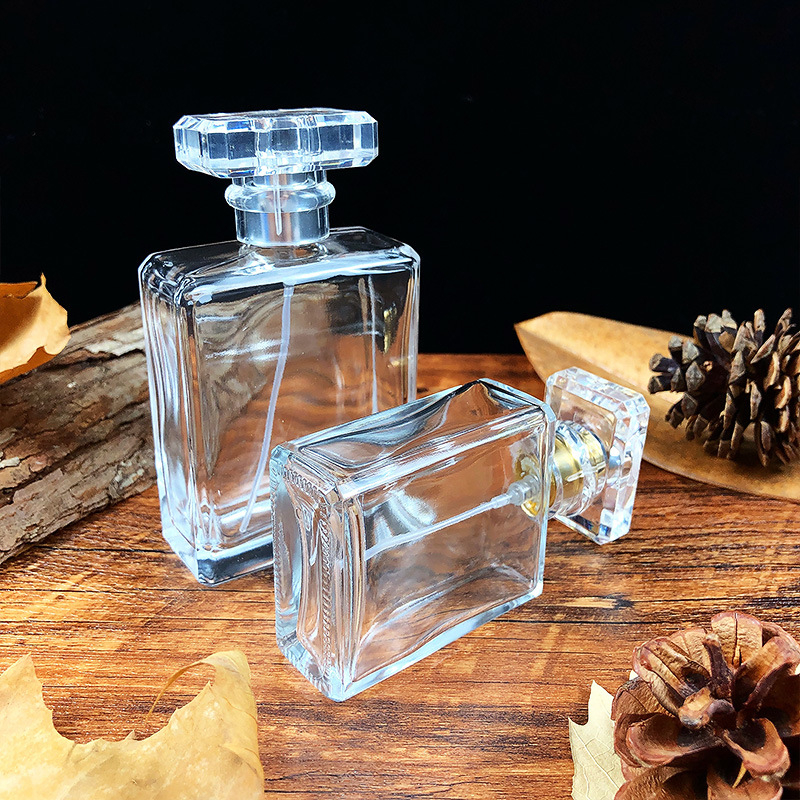 Μπουκάλι αρώματος από κρύσταλλο γυαλί, τετράγωνο σχήμα, παχύ κάτω και σπρέι με κλικ, δυνατότητα εκτύπωσης λογότυπου