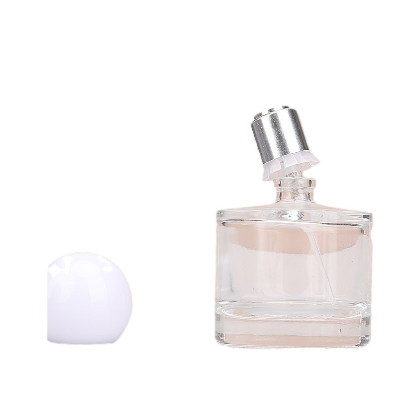 Стъклена бутилка за спрей парфюм, изработена чрез формиране на бутилки; лицензирано частно етикетиране; Марка: Makeup shopkeeper; Опаковка: ниво 2.