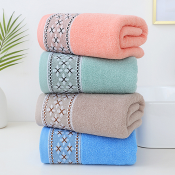 Jacquard vonios rankšluostis, 100% medvilnė, siūlas 32s/14s, svoris 200 g/m² arba daugiau