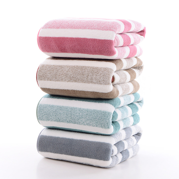 Koralinis fliso vonios rankšluostis, minkštas ir greitai džiūstantis, 200-300 g, 150D siūlai, paprasta audimo, siuvimas, pritaikomas