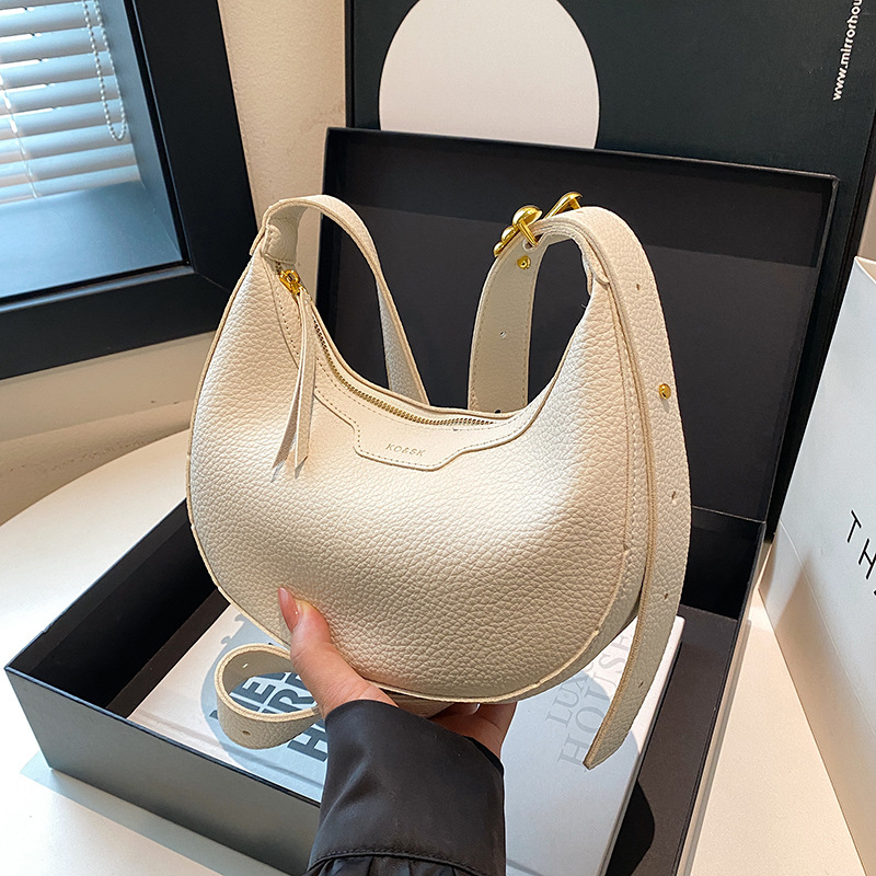 Félhold alakú crossbody táska, városi minimalizmus, PU bőr, cipzár, ID zseb