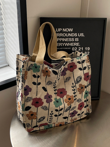 Τσάντα Tote καθημερινής χρήσης με μεγάλη χωρητικότητα — καμβάς, επένδυση πολυεστέρα, κάθετη τετράγωνη μορφή, φερμουάρ, τρισδιάστατη εξωτερική τσάντα