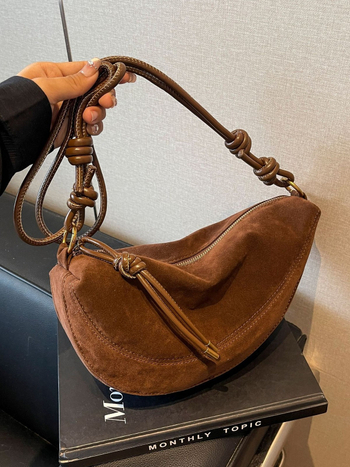 PU Dumpling crossbody táska, nagy kapacitás, cipzár, poliészter bélés