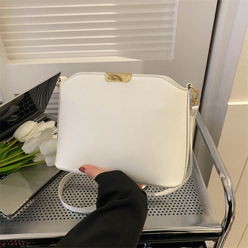 Τσάντα crossbody μικρού τετραγωνικού σχήματος – PU, μαγνητικό κλείσιμο, θήκη για κινητό, οριζόντιο σχήμα, τρισδιάστατος εξωτερικός σχεδιασμός, street trend