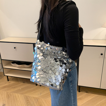 Geantă bucket cu paiete, stil stradal, închidere magnetică, căptușeală din poliester, buzunar intern pentru telefon