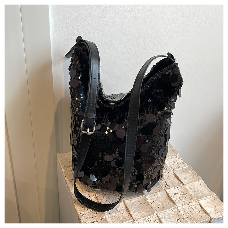 Geantă bucket cu paiete, stil stradal, închidere magnetică, căptușeală din poliester, buzunar intern pentru telefon