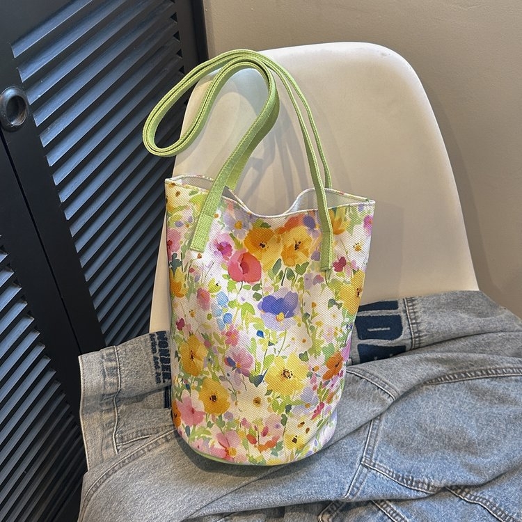 Női vödörtáska, kínai stílusú niš illusztrációval, retro művészeti plüss váll-táska, egyedi tervezésű (Anyag: plüss; Forma: vödör; Nyitás: mágneszár; Belső zseb: telefon)
