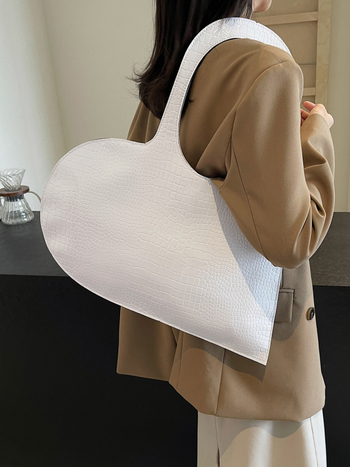 Γυναικεία τσάντα μασχάλης, καρδιά σχήματος, PU υλικό, αστικός μινιμαλισμός, κλείσιμο με κλειδαριά, εσωτερική θήκη με φερμουάρ