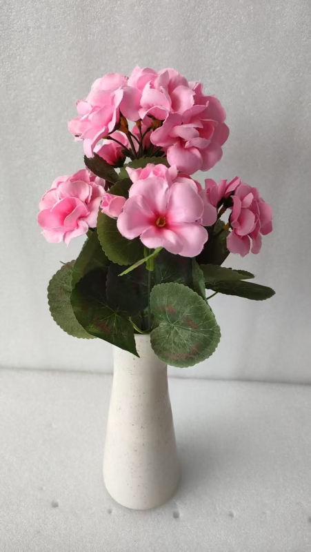 Begonija šilkinė gėlė – stilizavimas, lauko naudojimas, fotografijos rekvizitas, namų dekoras