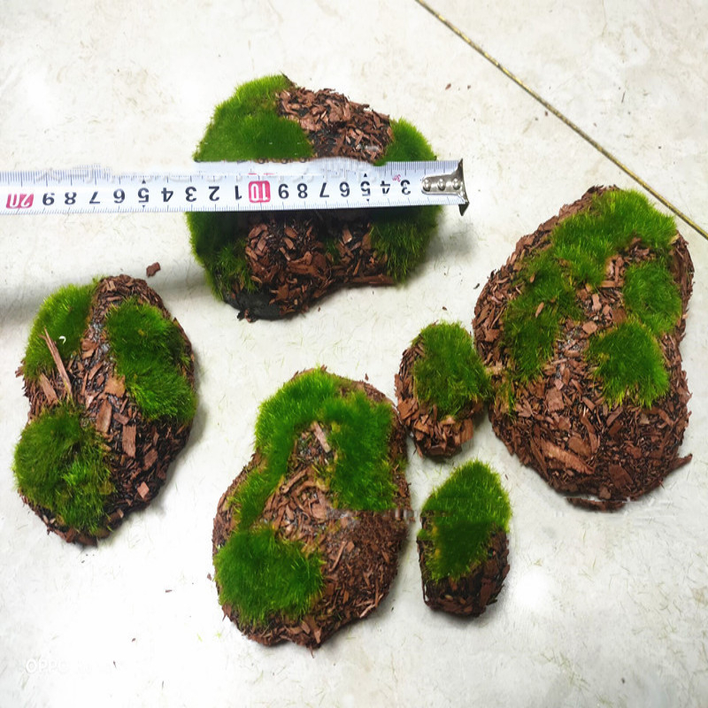 Szintetikus mohás kőblokkok virágkötészeti dekorációkhoz — Anyag: puha PVC, flocking technika, változat: szimulált kövek, cél: esküvők és otthoni dekoráció