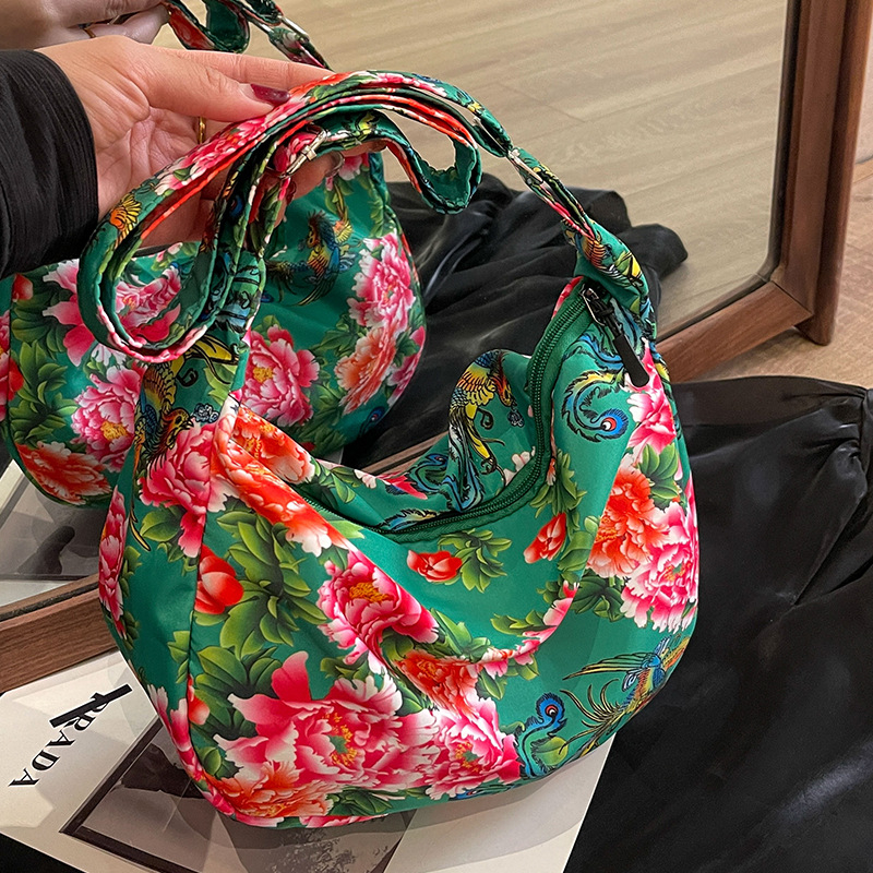 Dumpling-formájú crossbody táska, Nylon, Street Trend stílus, cipzáras nyitás, telefon zseb