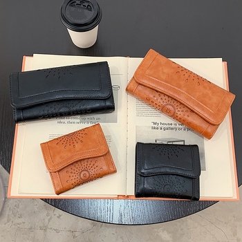Portofel-clutch din PU, cu trei pliuri, finisaj retro ulei-wax, model monocrom, căptușe PU, extensie, Vara 2023