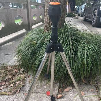 Σετ τρίποδη βάση για ψεκαστήρα από ανοξείδωτο ατσάλι με κινητή ακροφύσιο, χωρητικότητα 550 L, περιστροφή 360°