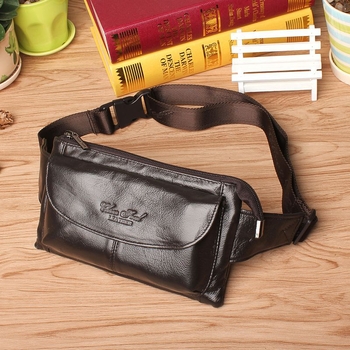 Мъжка поясна чанта от кожа от първи слой с вертикален квадратен силует, ципово затваряне, вътрешни джобове: джоб за телефон и джоб за лична карта, с една презрамка