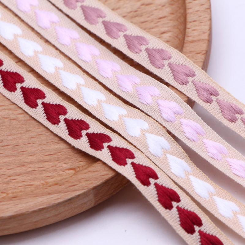 Medvilninė austa juostelė su širdies jacquard raštu, vestuvėms ir gėlių įpakavimui