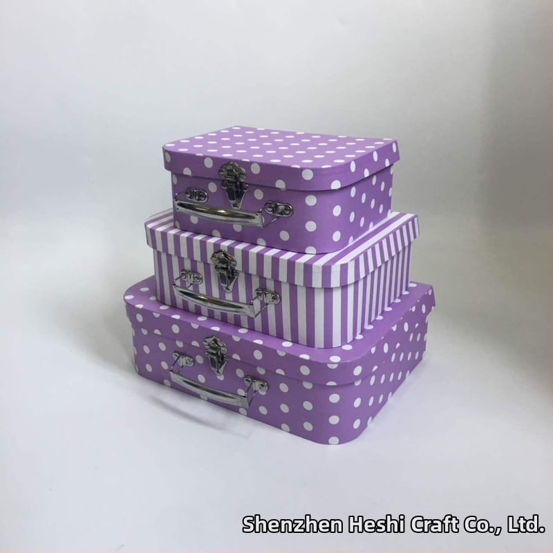 Сватбена подаръчна кутия за цветя с вечни цветя – Европейски ретро стил, преносим комплект от три куфара (модели W9844–W9847) с подаръчна опаковка