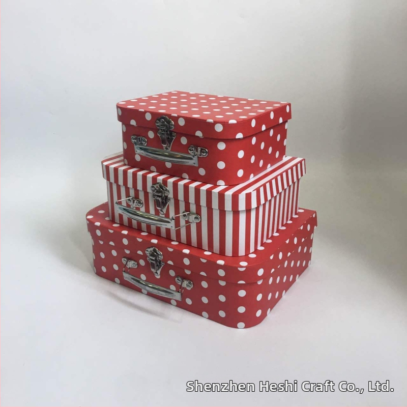 Svadobná darčeková krabička s večnými kvetmi – európsky retro štýl, prenosný trojdielny kufrový set (modely W9844–W9847) s darčekovým balením