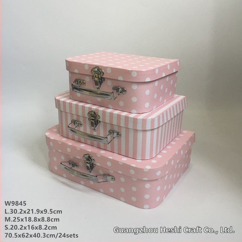 Сватбена подаръчна кутия за цветя с вечни цветя – Европейски ретро стил, преносим комплект от три куфара (модели W9844–W9847) с подаръчна опаковка
