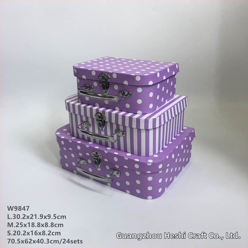 Сватбена подаръчна кутия за цветя с вечни цветя – Европейски ретро стил, преносим комплект от три куфара (модели W9844–W9847) с подаръчна опаковка