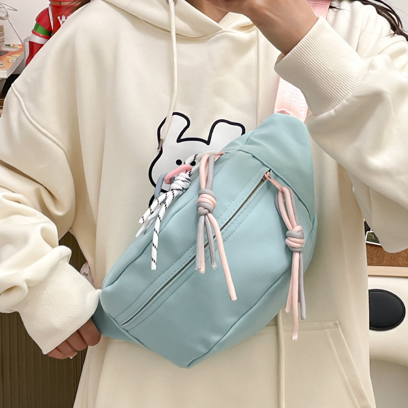 Найлонова кръстосана чанта за талия, урбан стил, триизмерен външен дизайн, цип за отваряне, вътрешен джоб с цип