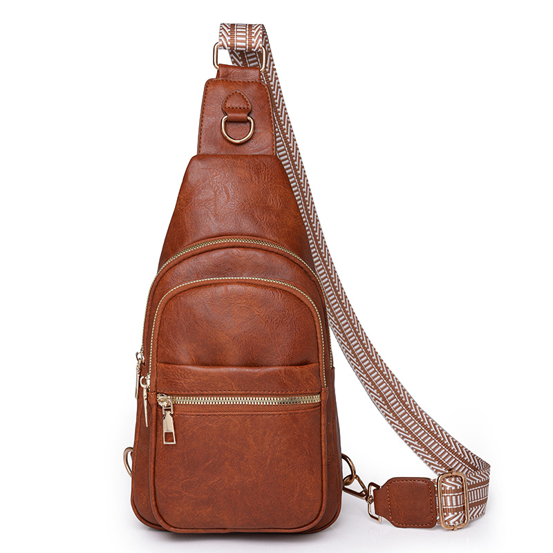 PU bőr crossbody táska, nagy kapacitású, cipzáras nyitás, poliészter bélés, belső zseb cipzárral