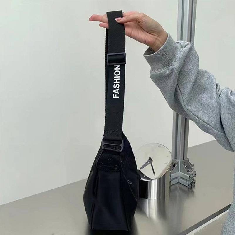 SEAMMER Női crossbody Dumpling táska - Oxford szövet, félhold alakú, nagy kapacitás, cipzár, őszi 2025