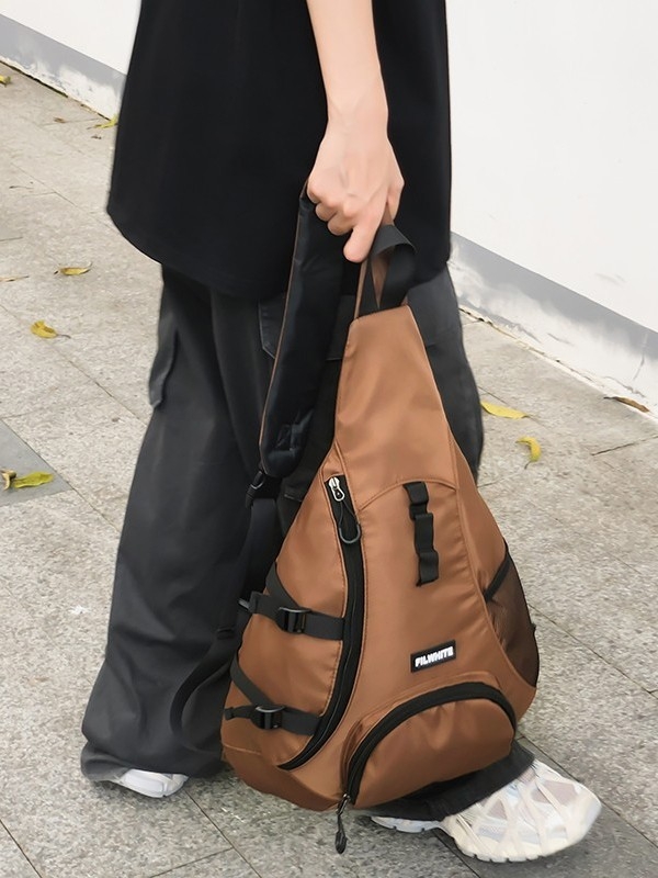 Nylon crossbody táska – függőleges négyzet alakú, cipzár, egy vállpánt, belső zsebek (cipzáros és telefonos), uniszex, mindennapi használatra