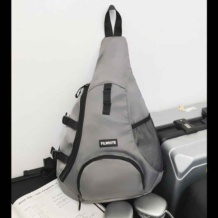 Nylon crossbody táska – függőleges négyzet alakú, cipzár, egy vállpánt, belső zsebek (cipzáros és telefonos), uniszex, mindennapi használatra