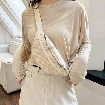 Γυναικεία τσάντα μέσης από νάιλον με φερμουάρ, αστικός μινιμαλισμός, μαλακός τρισδιάστατος σχεδιασμός, φθινοπωρινή συλλογή 2023