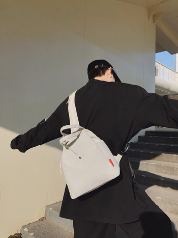 Unisex νάιλον ελαφριά πολυλειτουργική τσάντα στήθους, για αναψυχή και ταξίδια, με καμπύλη ιμάντα ώμου