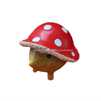 Κηπουρικό διακοσμητικό σε μορφή ποντικιού με μανιτάρι — από ρητίνη, στυλ καρτούν, γλυπτική