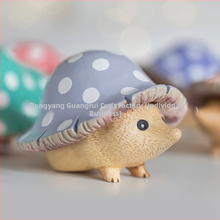 Κηπουρικό διακοσμητικό σε μορφή ποντικιού με μανιτάρι — από ρητίνη, στυλ καρτούν, γλυπτική