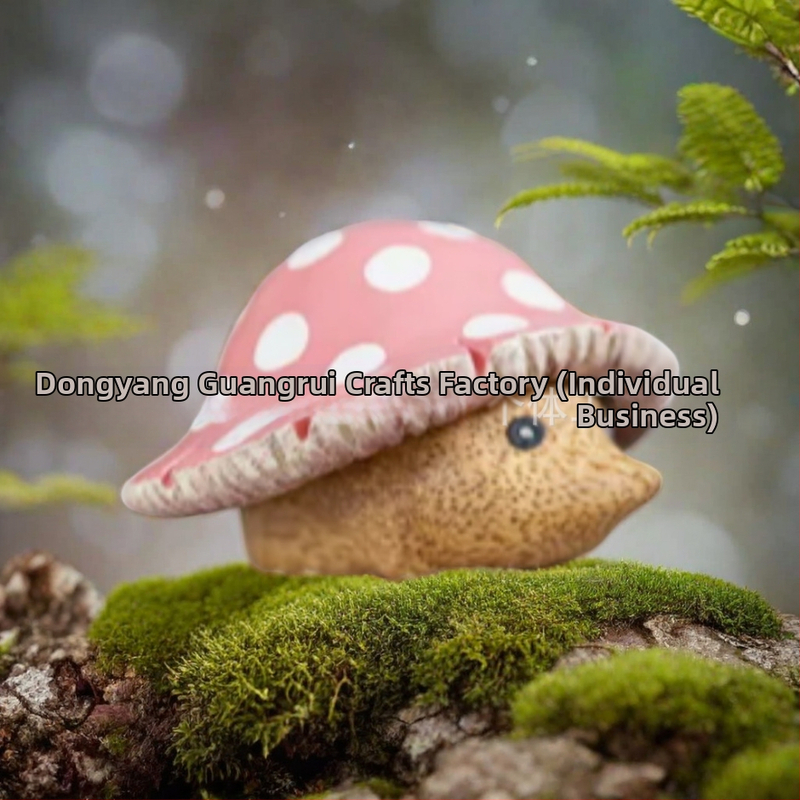 Κηπουρικό διακοσμητικό σε μορφή ποντικιού με μανιτάρι — από ρητίνη, στυλ καρτούν, γλυπτική