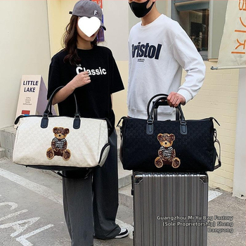 Βαλίτσα μεταφοράς από ανθρακονήματα με φερμουάρ, καθολικοί τροχοί, 600 g, κλειδαριά συνδυασμού τύπου απλού