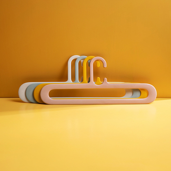 Autonomy PP закачалка — безшевна антихлъзгаща се закачалка за дрехи, персонализация, пакет 10 бр., модерен минималистичен дизайн, подходяща за дрехи, панталони и вратовръзки