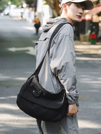 Ανδρική τσάντα messenger από καμβά, αστικός στιλ απλότητας, με φερμουάρ, εσωτερικές θήκες για κινητό και ταυτότητα