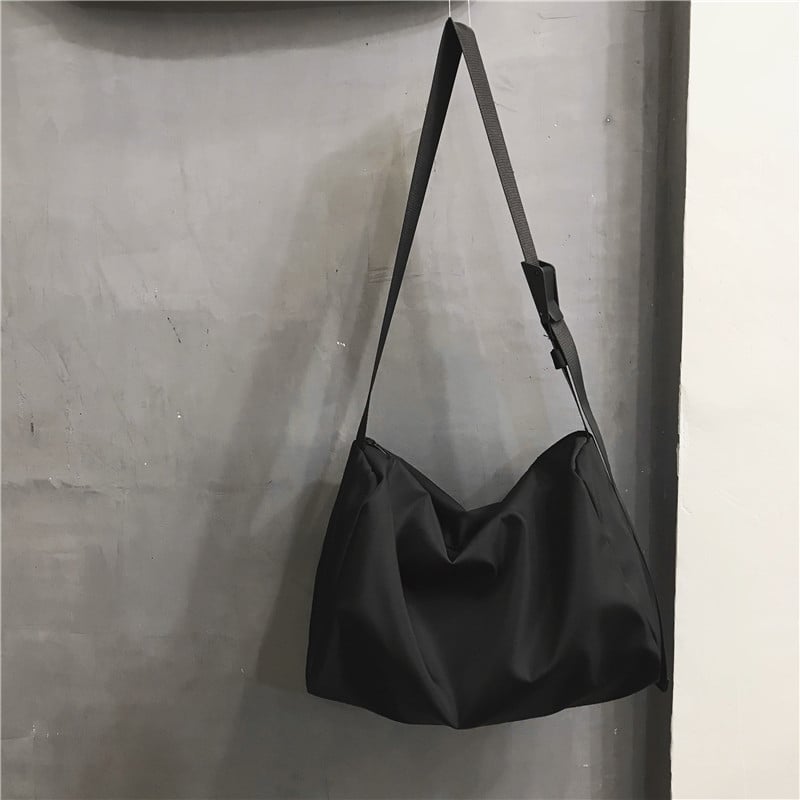 Vyrų pečių rankinė, poliesterio medžiaga su poliesterio pamušalu, kasdienė crossbody skirta verslo kelionėms, 2025 m. pavasaris