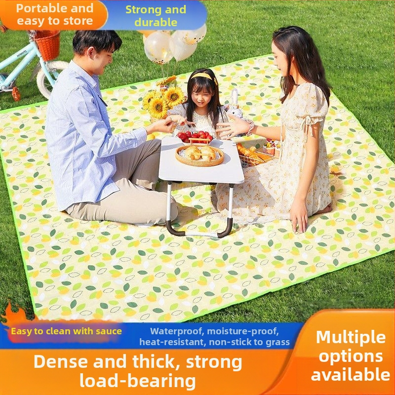 Piknika paklājs – ūdensizturīgs, biezs, pārnēsājams, no nešūta auduma (300 g), 5–6 personām
