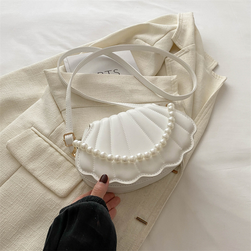 Shell táska – PU anyag, tavasz 2024 szezon, mágneses záródás, poliészter bélés, egy vállpánt