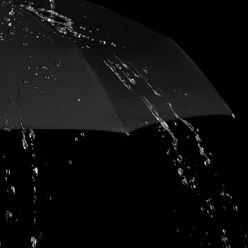 Penkių segmentų vėjo atsparus skėtis, aliuminio rėmas su 8 skersiniais, rankinis atidarymas, logotipo spausdinimas, pritaikymas