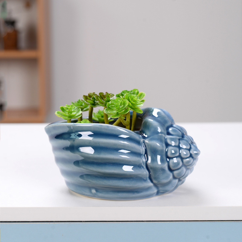 Ghiveci ceramic pentru suculente cu farfurioară în formă de scoică, lucrat manual, glazură, decor de birou