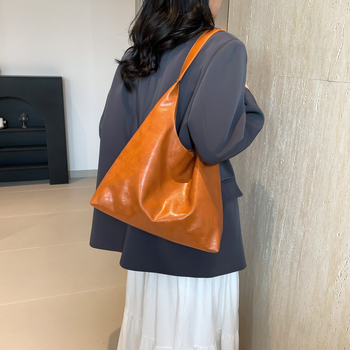 Tote bag - αστικός μινιμαλισμός, νάιλον, φερμουάρ, οριζόντιο τετράγωνο σχήμα, θήκη τηλεφώνου