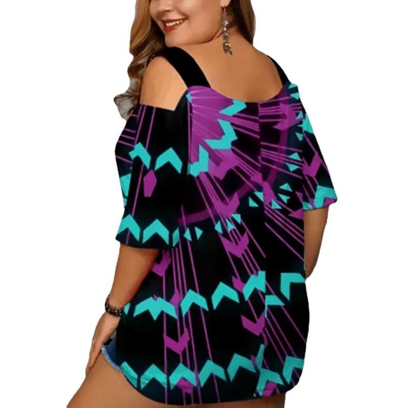 Moteriškas topas su atvirais pečiais, blizgučių spaudas, 3/4 rankovės, laisvas kirpimas, poliesteris