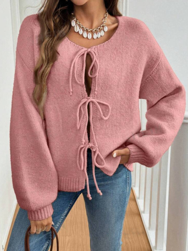Cardigan od smjese akrila i poliestera, okrugli vrat, dugi rukavi, prednje vezanje s vrpcom, duljina 50-65 cm