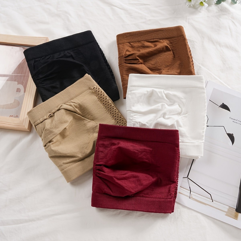 Потник без презрамки с корсетен стил – дишащ найлонов плат 80–90%, безшевен, ултра тънки оформени чашки, пълни чашки